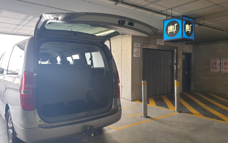 Airport Transfers - Cape Town International to Sea Point or Camps bay